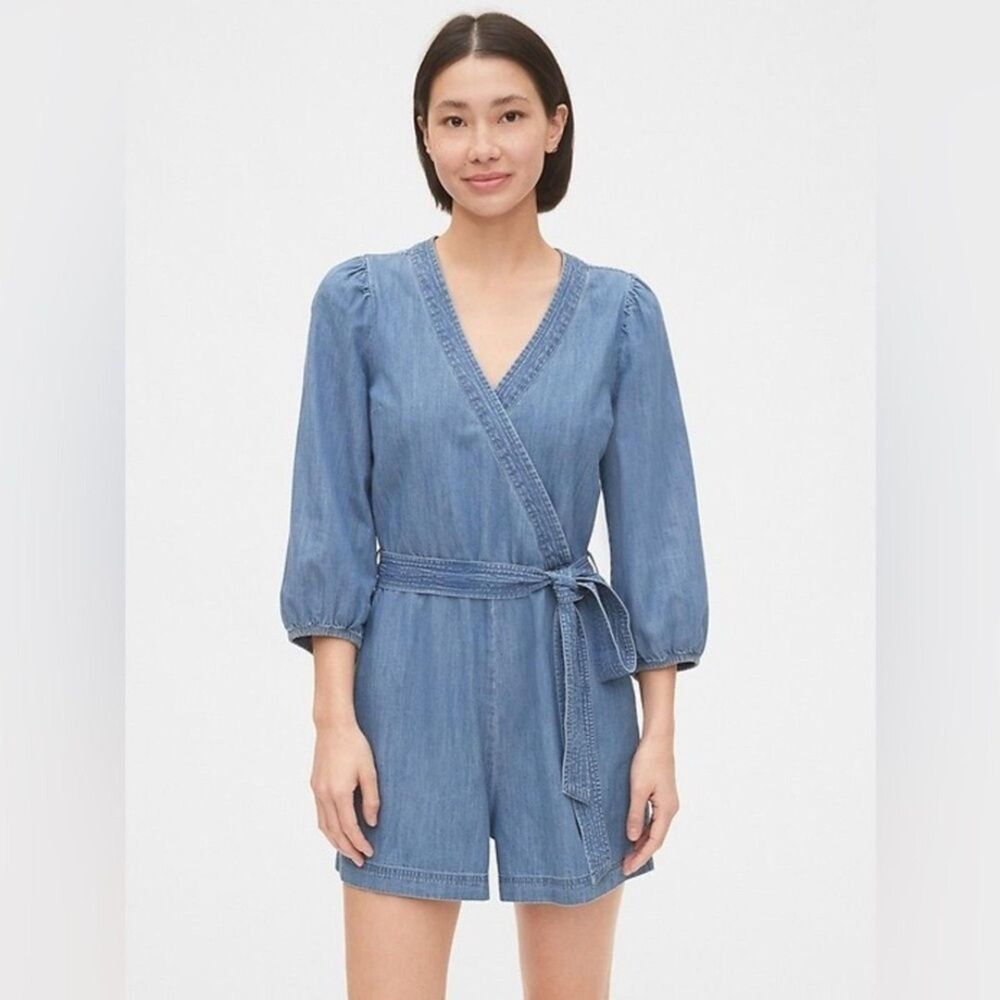 Gap Women's Demin Puff Sleeve V-Neck Romper Size 4